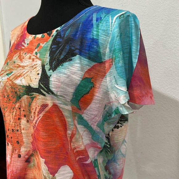 Chico’s Women Colorful Print Scoop Neck Tee Size 1/Small - Picture 3 of 13